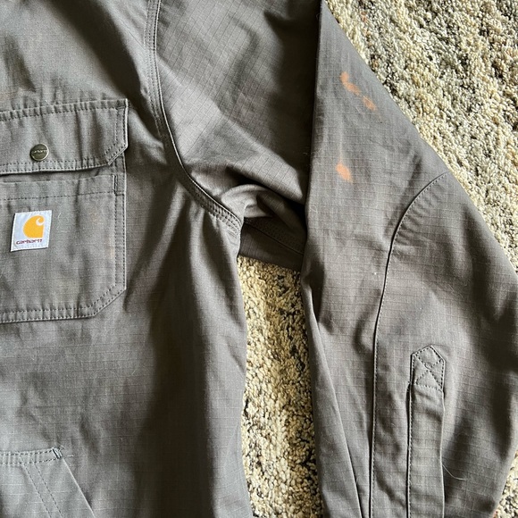 Modern Gray Men’s Carhartt Jacket - Picture 2 of 7